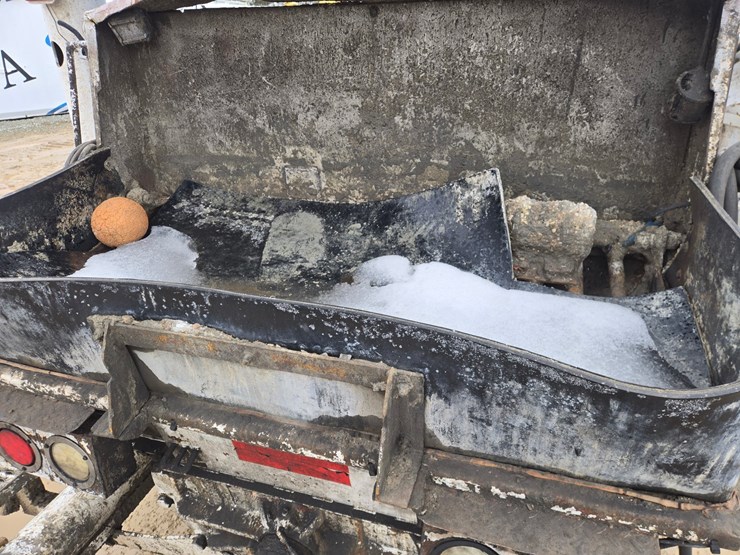 massey-ferguson-8-image-40