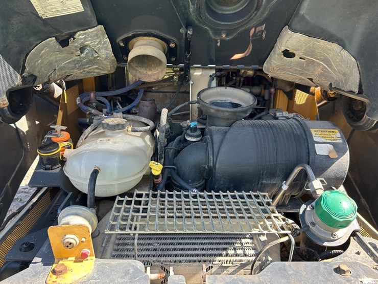 2018-deere-333g-image-15