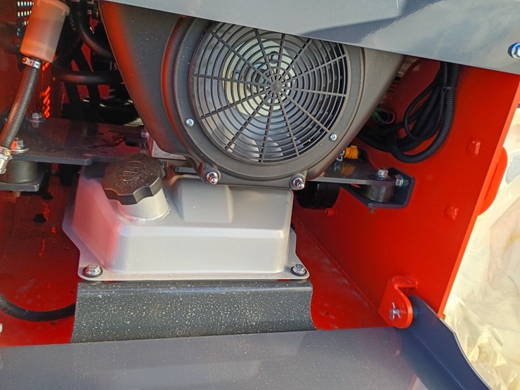 #l19-011-•-2026-tpm-t460-mini-skid-steer-image-10