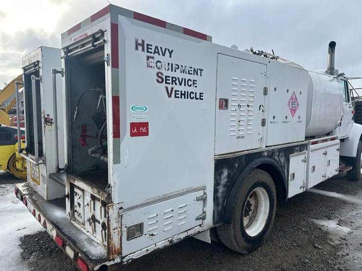 1995-international-8100-image-28