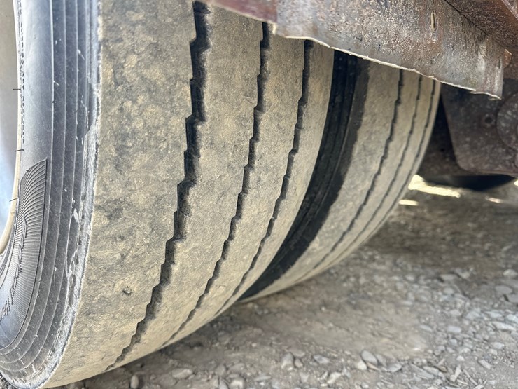 2010-massey-ferguson-8-image-74