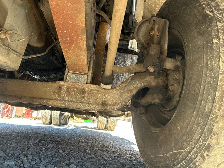 1994-massey-ferguson-8-image-35