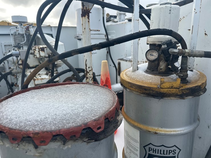 1995-international-8100-image-32