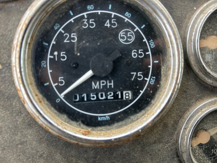 1990-ford-l9000-image-53