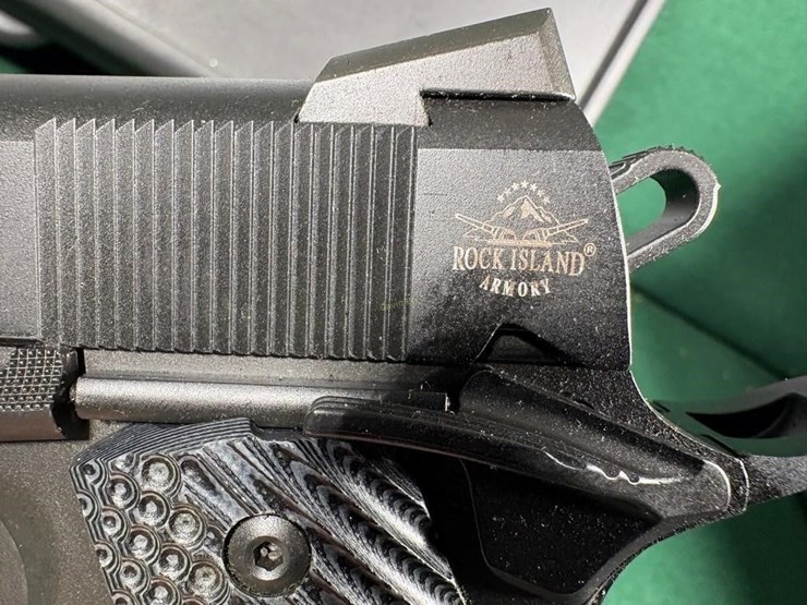 rock-island-armory-45-acp-pistol-image-8