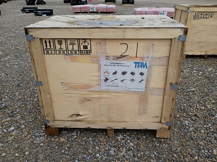 #l19-027-•-tpm-mini-excavator-attachment-set-image-3