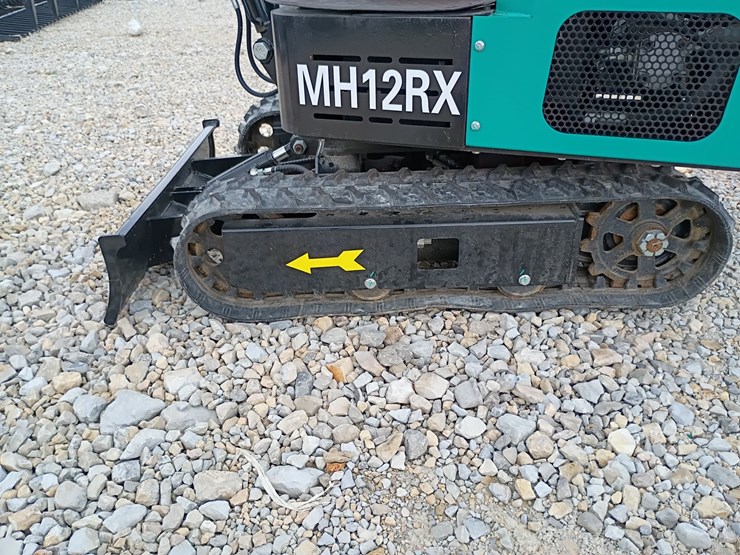 #24164-•-2025-agt-mh12rx-mini-excavator-image-10