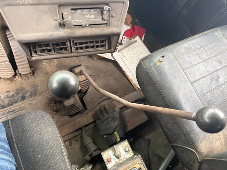 mack-rd686s-image-39