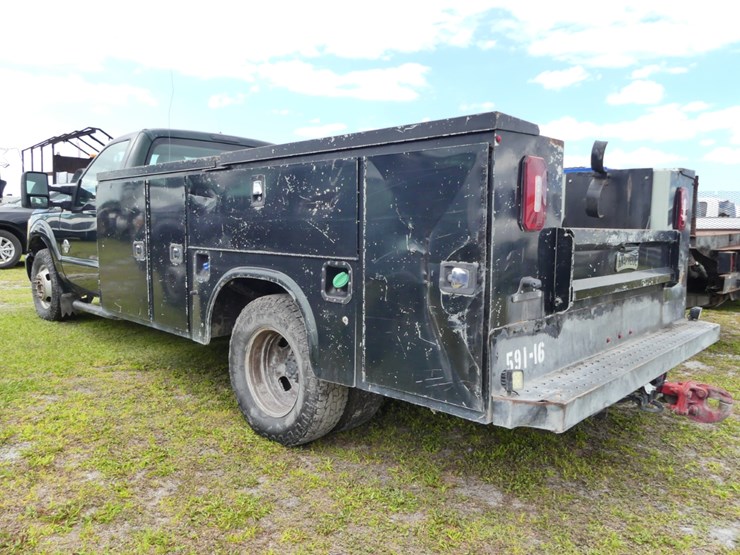 2016-ford-f350-xl-image-4