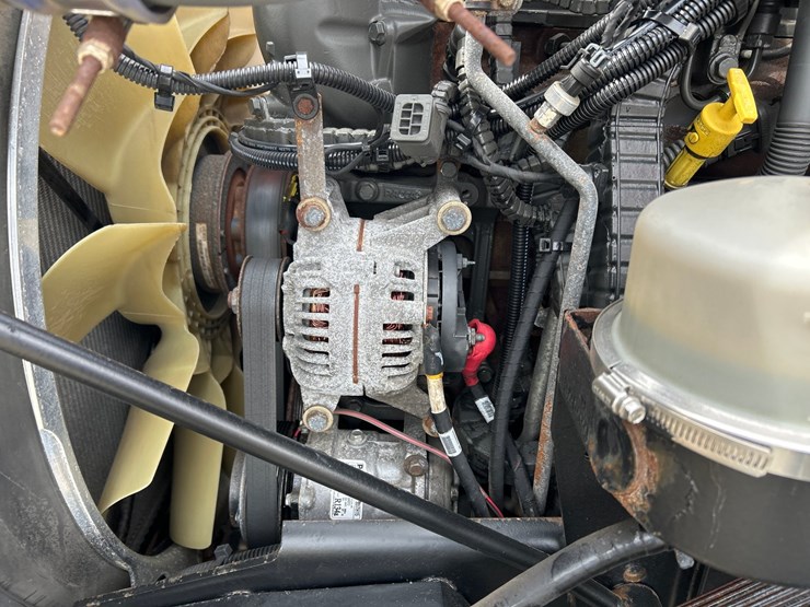 2015-kenworth-t680-image-42