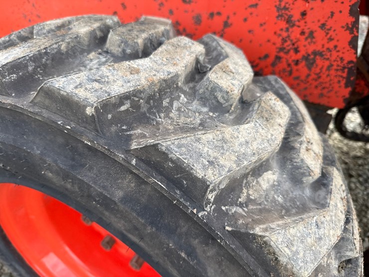 kubota-ssv65-image-45