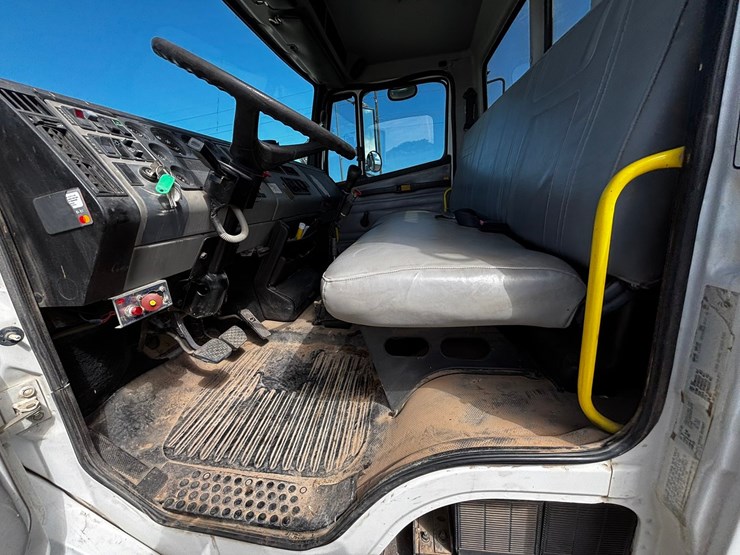 1999-caterpillar-3126-image-35