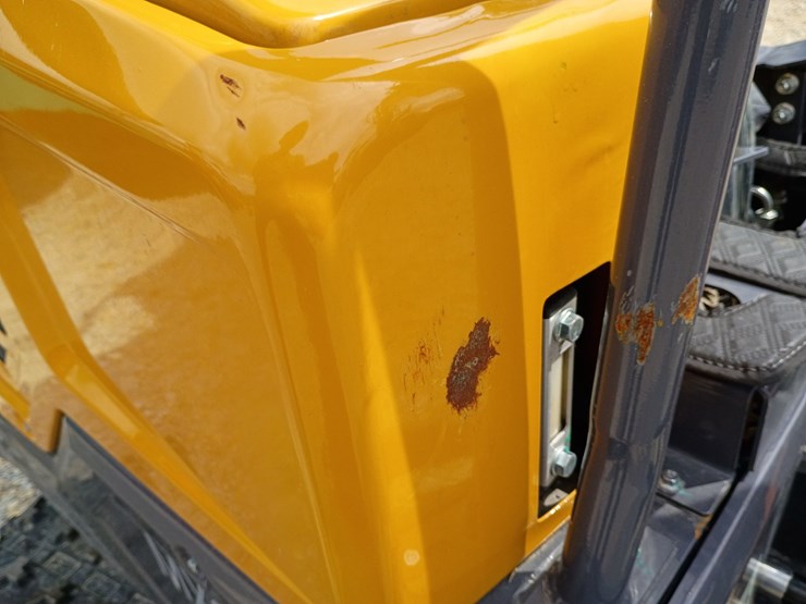 #24174-•-2025-agt-mx20r-mini-excavator-image-33