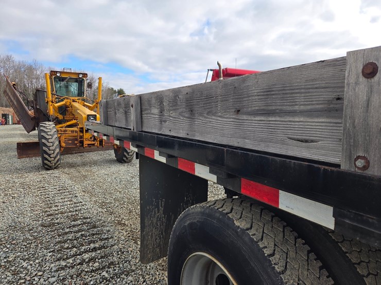 2000-ford-f650-image-23