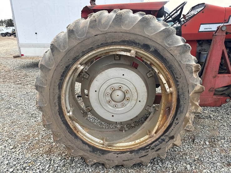 massey-ferguson-265-image-78