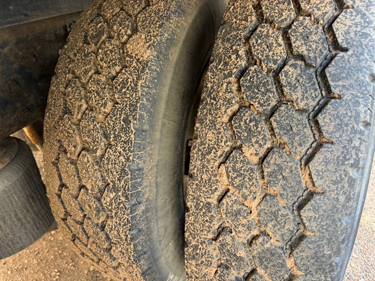 2010-international-4300-sba-image-55