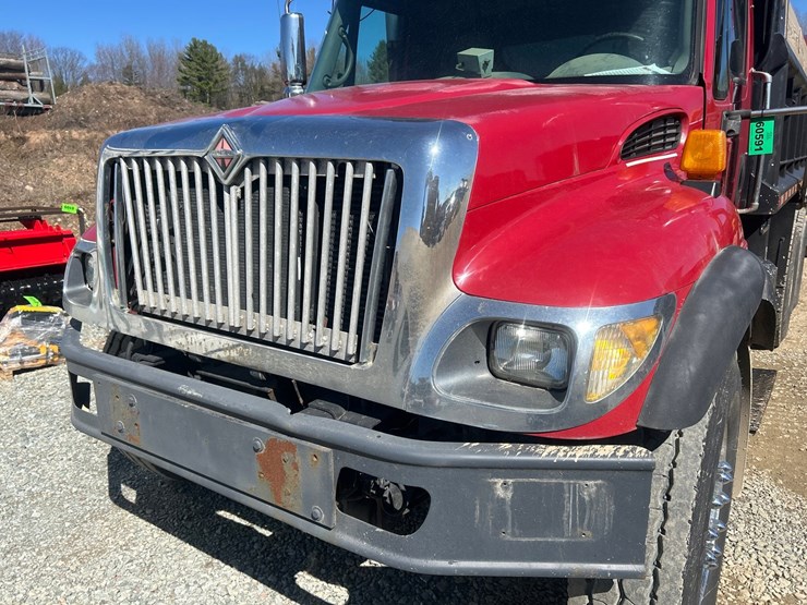 2006-international-7400-image-12