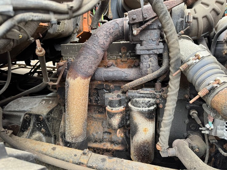 #2168-•-2001-sterling-4x2-snow-plow-truck-image-63