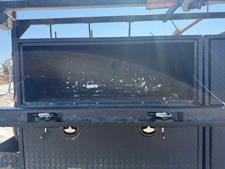 #2047-•-2012-ram-5500-heavy-duty-4x4-service-truck-image-28