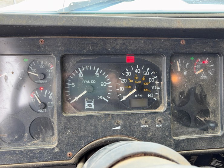 1994-volvo-wia-64t-sleeper-image-17