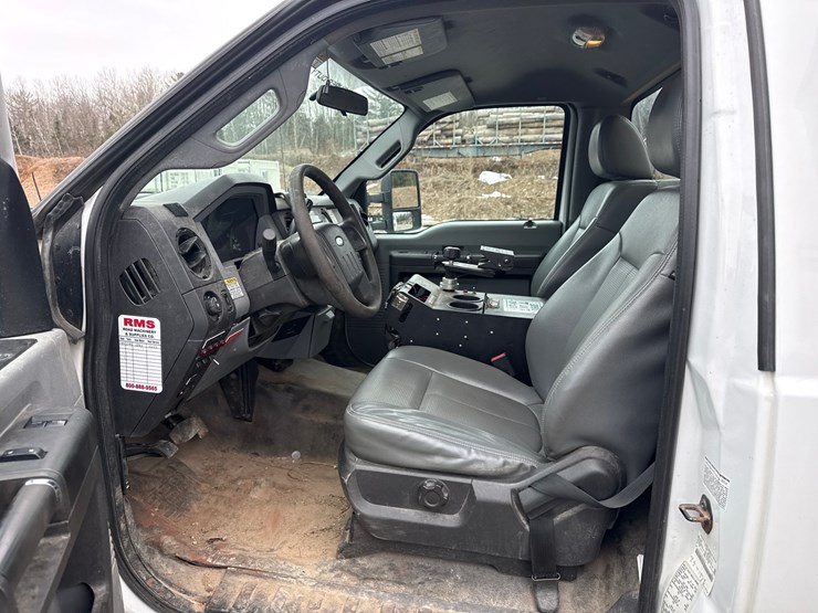 2015-ford-f550-image-51