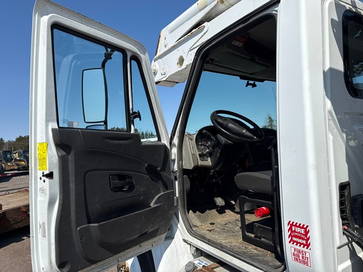 2014-international-4300-sba-image-41