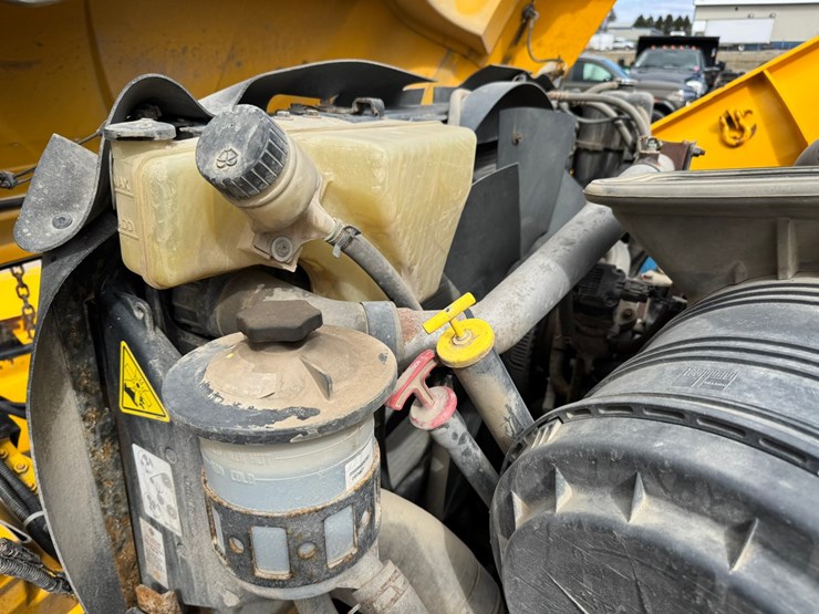 2009-international-workstar-7500-image-90