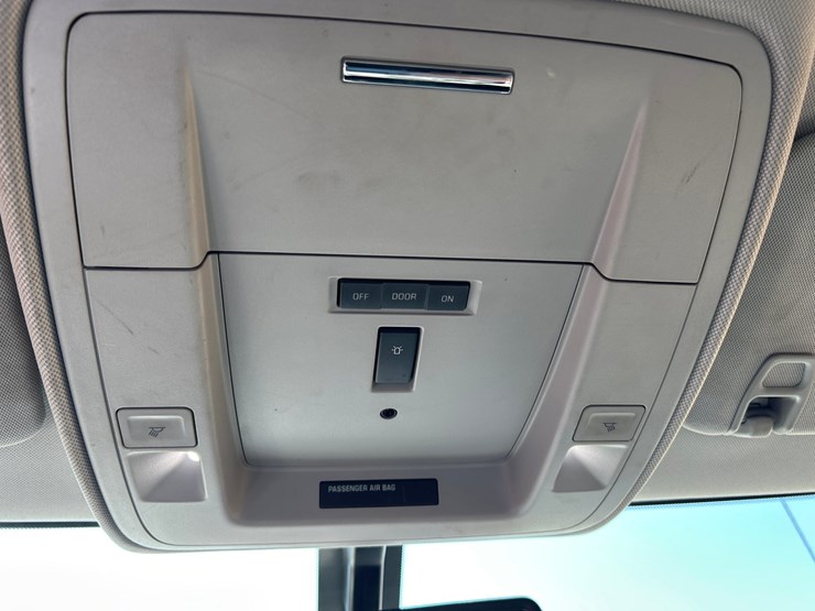 2018-chevrolet-3500-image-68