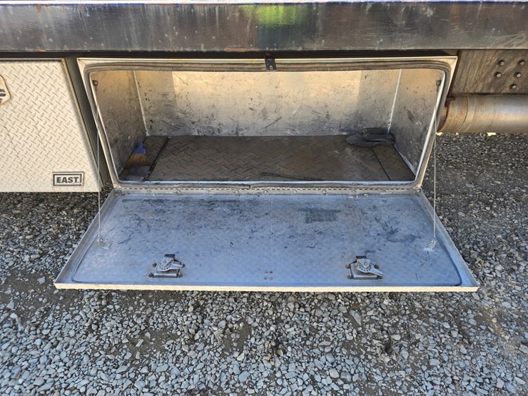 1999-caterpillar-c12-image-27