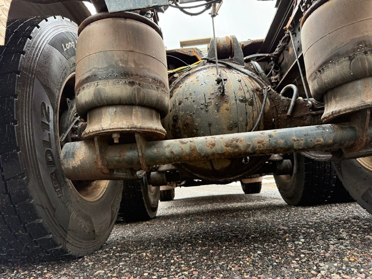 2020-kenworth-t800-image-70