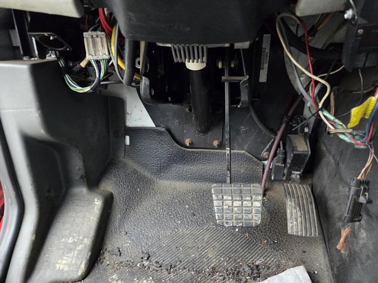 2013-international-durastar-4300-image-84