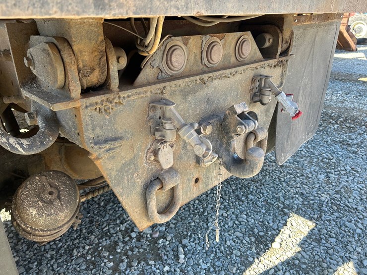 2006-international-7400-image-22