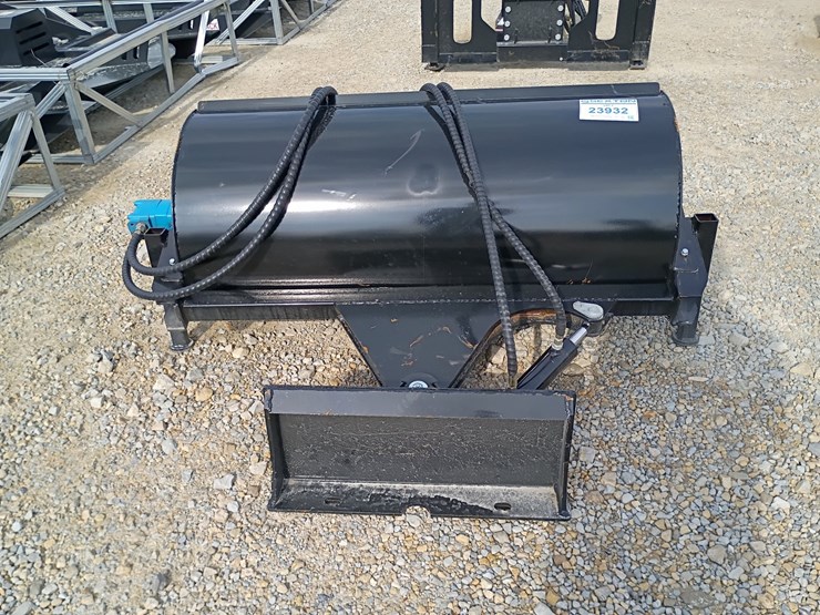 #23932-•-sweeper-mini-skid-steer-attachment-image-5