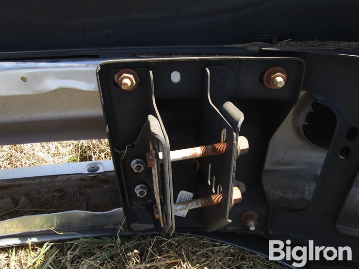 gm-pickup-bumpers-image-16