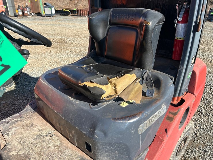 toyota-8fdu25-image-24