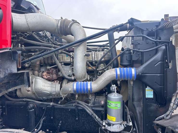 #1009-•-2012-western-star-conventional-4-sleeper-cab-truck-tractor-image-73