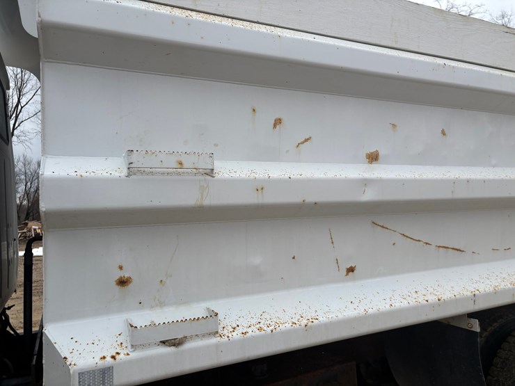 1997-ford-lt8000-image-51