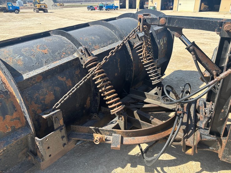 2006-international-7600-image-105