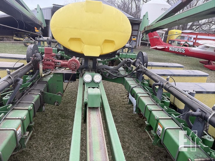 1997-john-deere-1770-image-14