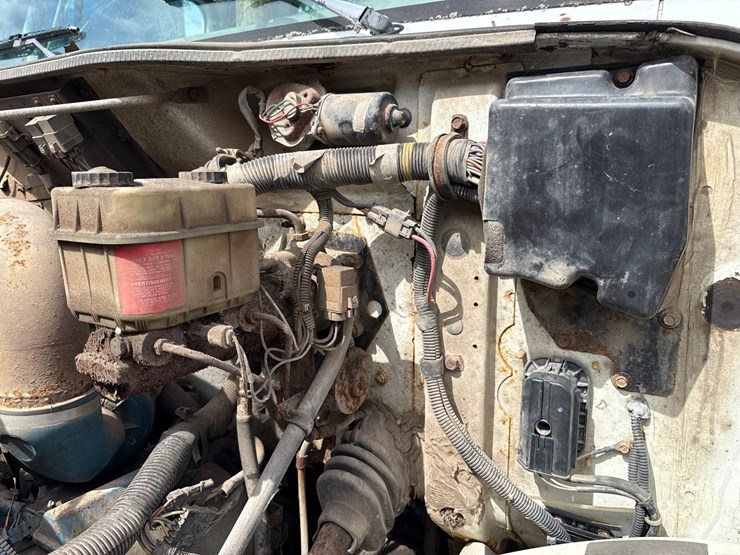 2000-international-4700-image-12