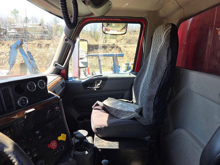 2019-international-hv613-image-74