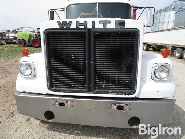 1977-white-road-boss-image-13