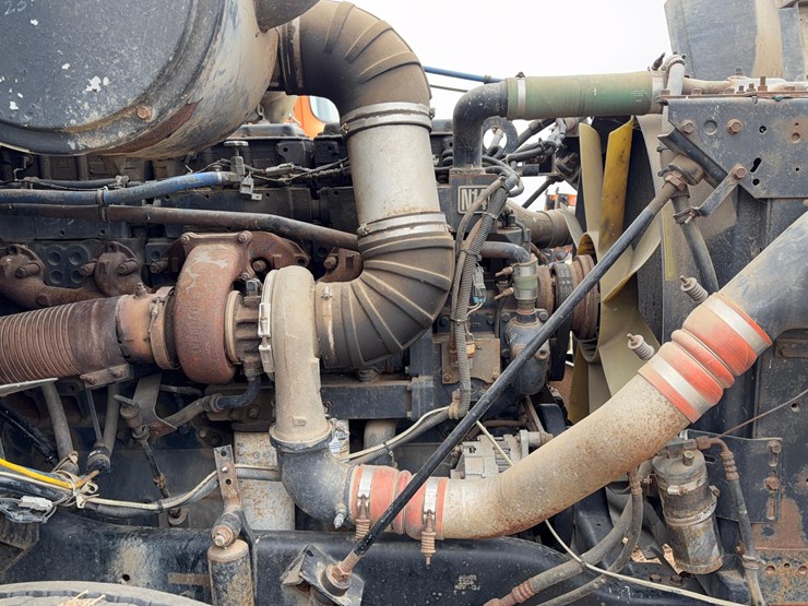 1994-volvo-wia-64t-sleeper-image-16