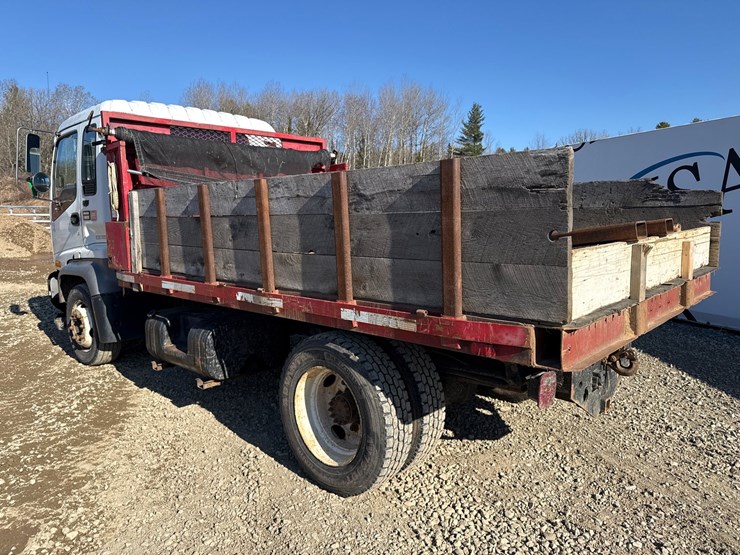 2000-gmc-t6500-image-3