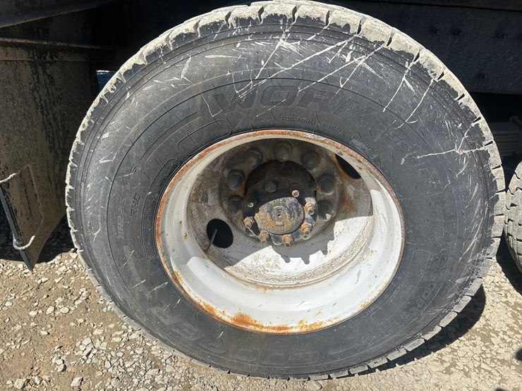 2006-international-7400-image-79