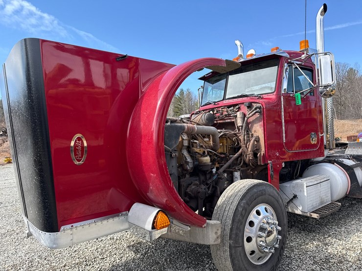 2004-peterbilt-378-image-39