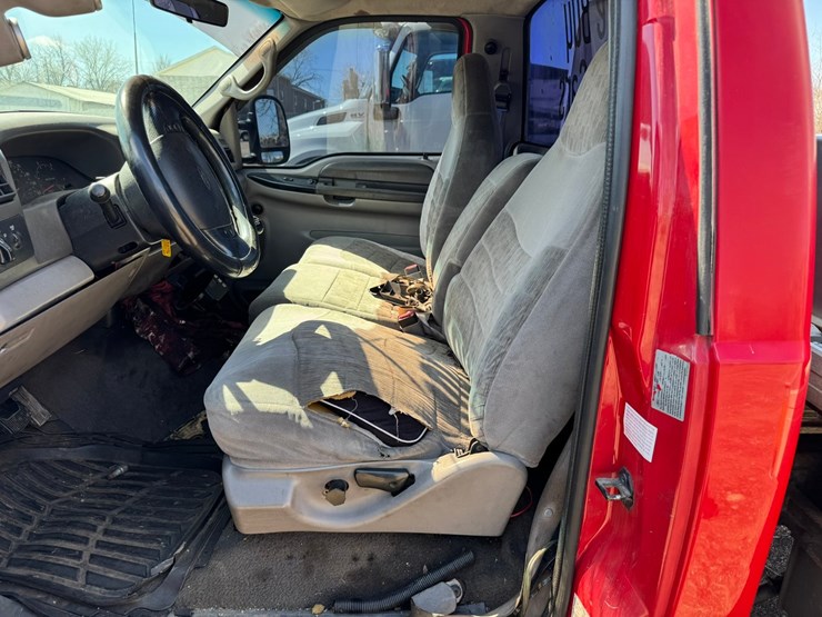 1999-ford-f550-image-36