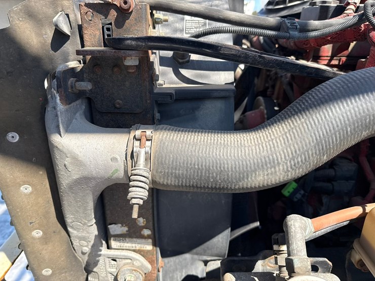 #1070-•-2012-freightliner-boom/crane-truck-image-15