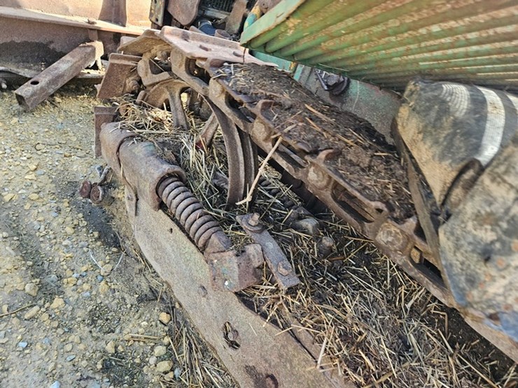 #964-•-john-deere-mt-crawler-image-29