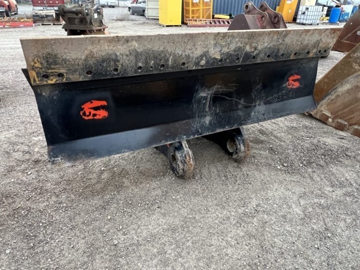 96"-grading-blade-image-5